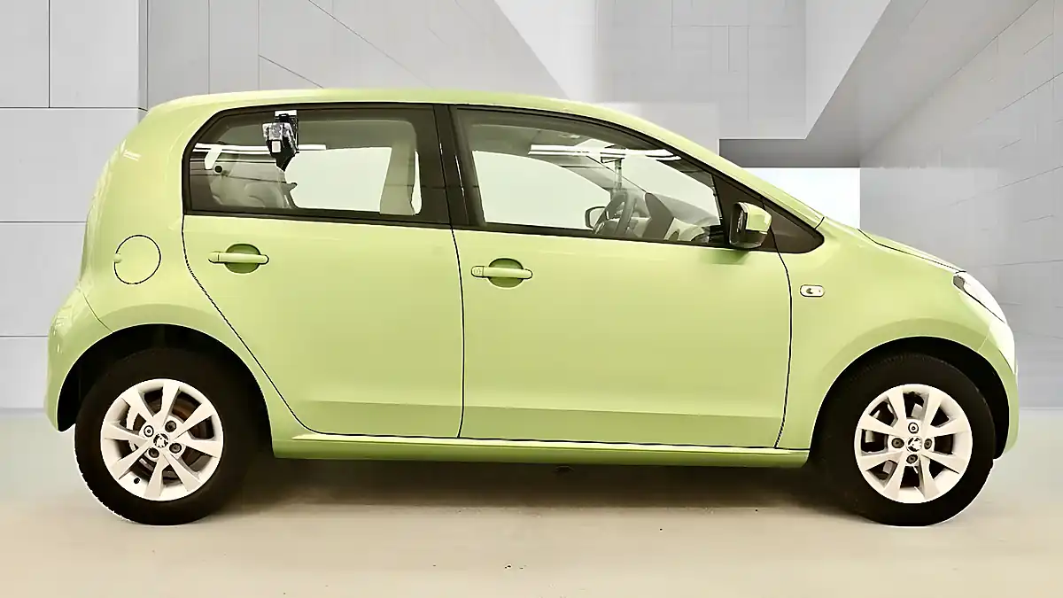 Used 2012 Skoda Citigo Elegance Green - Interior and Exterior details 7
