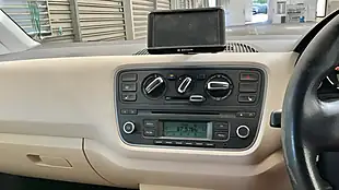 Used 2012 Skoda Citigo Elegance Green - Interior and Exterior details 9
