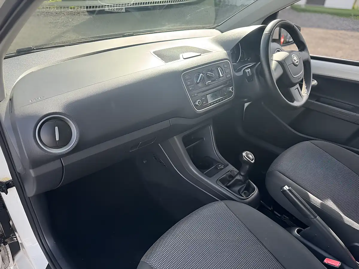 Used 2012 Skoda Citigo Elegance White - Interior and Exterior details 15