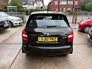Used 2012 Skoda Fabia Greenline Ii Black - Interior and Exterior details 4