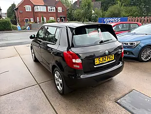 Used 2012 Skoda Fabia Greenline Ii Black - Interior and Exterior details 5