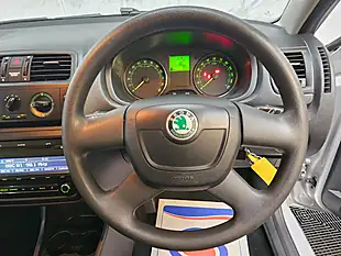 Used 2012 Skoda Fabia Greenline Ii Silver - Interior and Exterior details 10