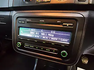 Used 2012 Skoda Fabia Greenline Ii Silver - Interior and Exterior details 16