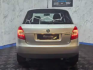 Used 2012 Skoda Fabia Greenline Ii Silver - Interior and Exterior details 5