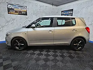 Used 2012 Skoda Fabia Greenline Ii Silver - Interior and Exterior details 9