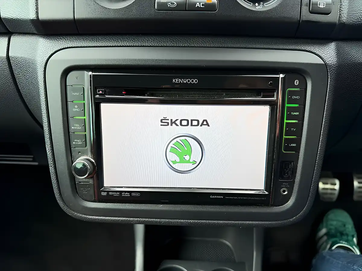 Used 2012 Skoda Fabia Monte Carlo Black - Interior and Exterior details 20