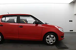 Used 2012 Skoda Fabia S Red - Interior and Exterior details 12