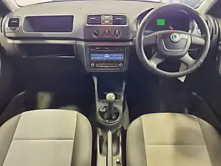 Used 2012 Skoda Fabia S Red - Interior and Exterior details 13