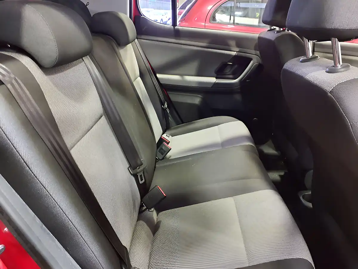 Used 2012 Skoda Fabia S Red - Interior and Exterior details 14