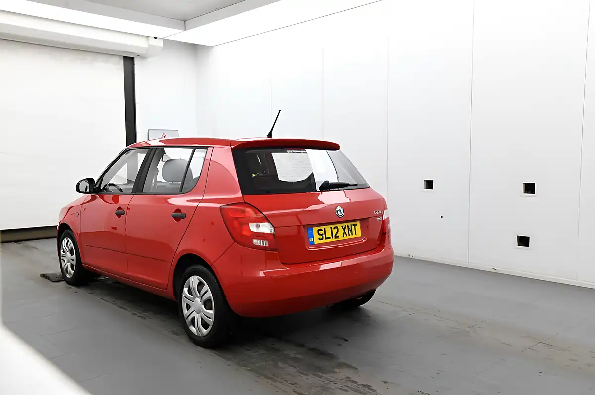 Used 2012 Skoda Fabia S Red - Interior and Exterior details 3
