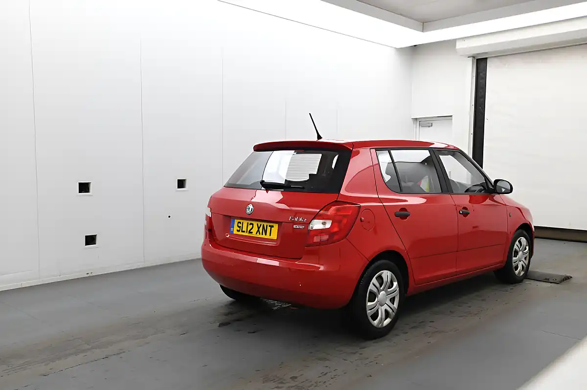 Used 2012 Skoda Fabia S Red - Interior and Exterior details 4