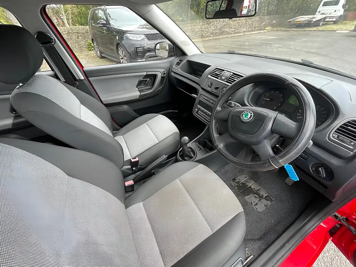 Used 2012 Skoda Fabia S Red - Interior and Exterior details 11