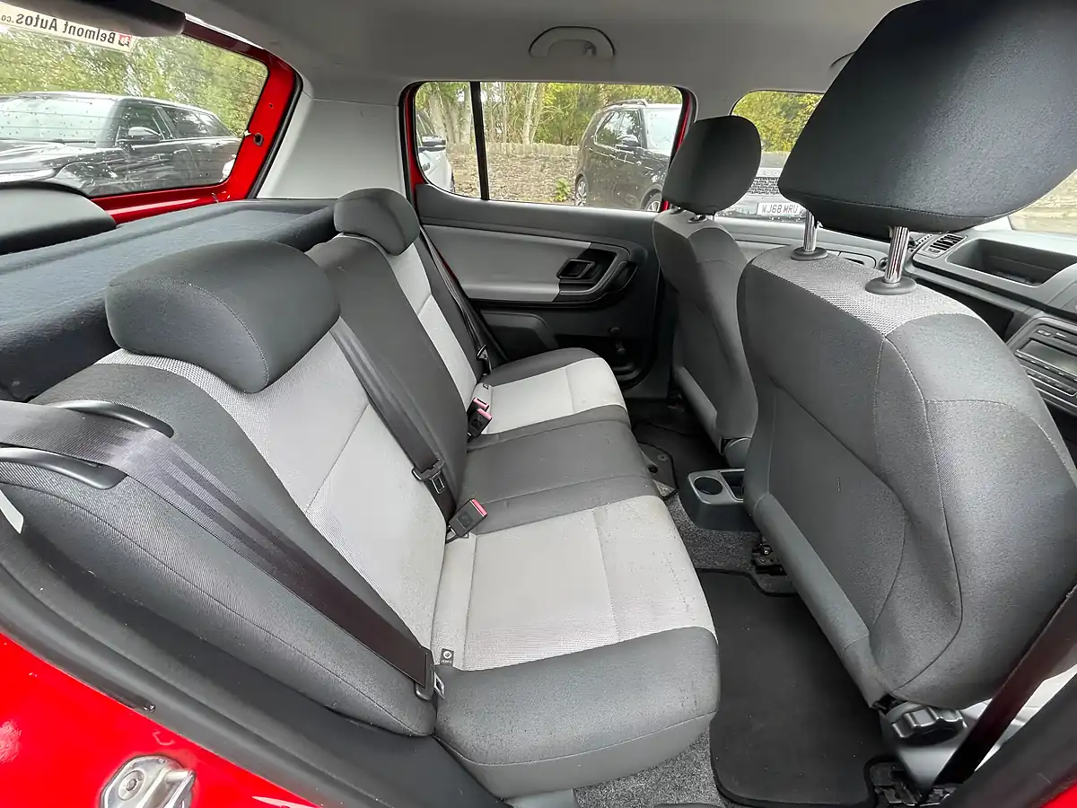 Used 2012 Skoda Fabia S Red - Interior and Exterior details 13