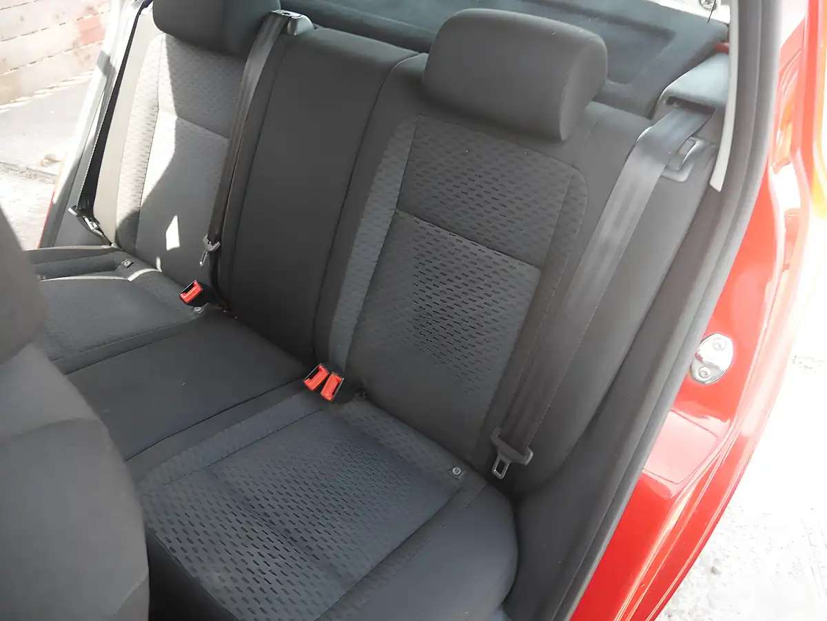 Used 2012 Skoda Fabia Se Corrida Red - Interior and Exterior details 11