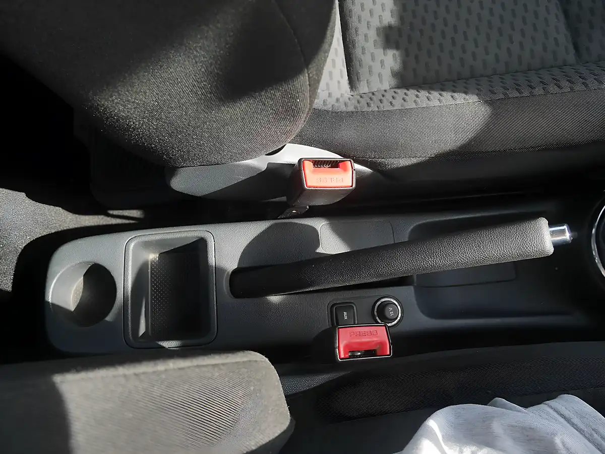 Used 2012 Skoda Fabia Se Corrida Red - Interior and Exterior details 17