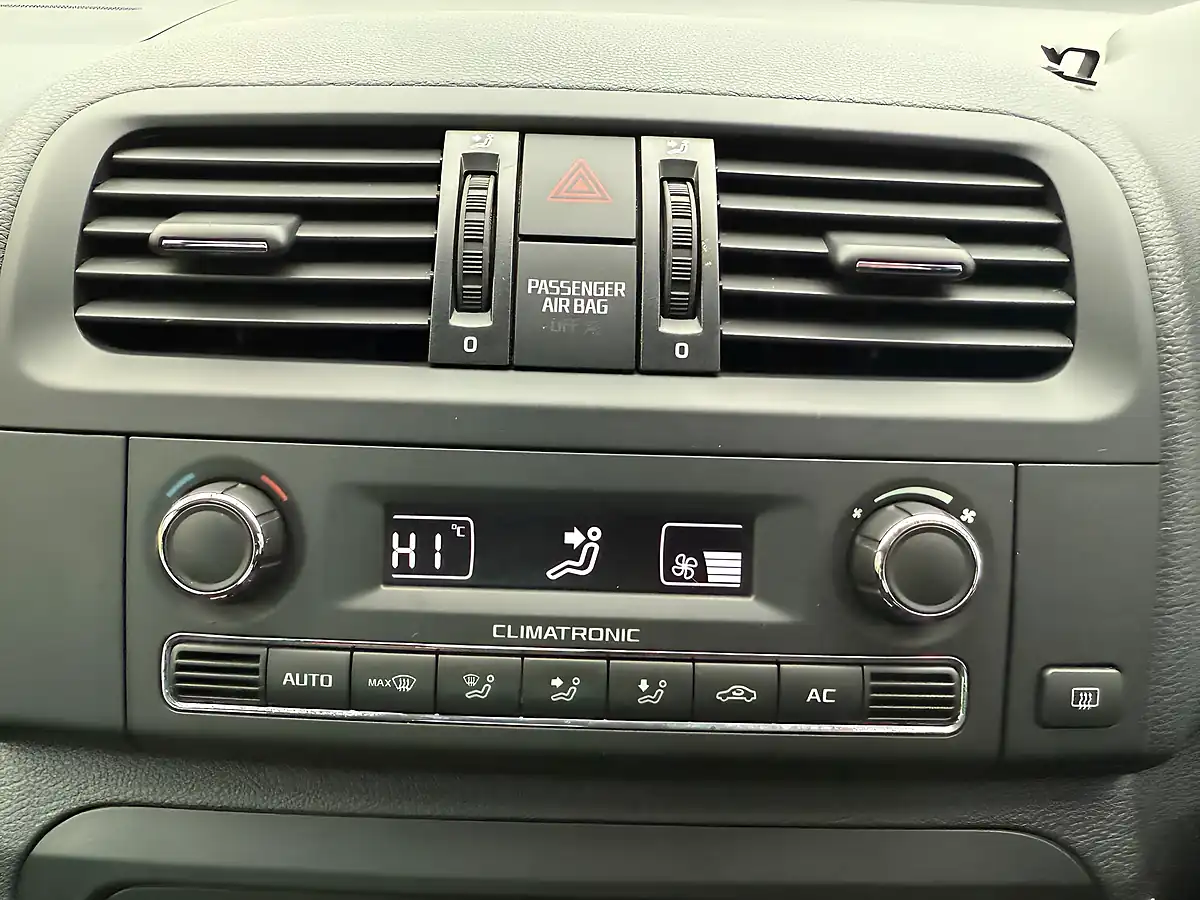 Used 2012 Skoda Fabia Se Plus Grey - Interior and Exterior details 8