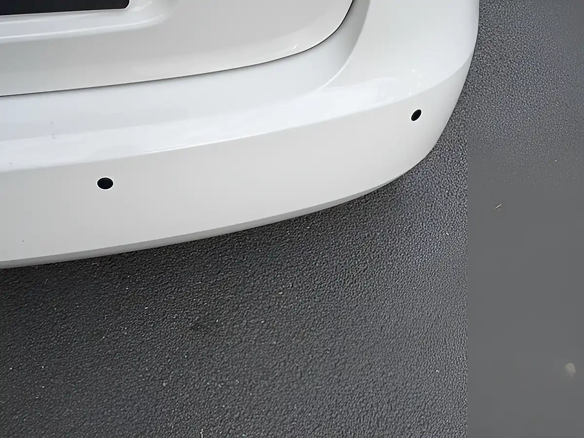 Used 2012 Skoda Fabia Se Plus White - Interior and Exterior details 18