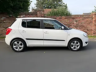 Used 2012 Skoda Fabia Se Plus White - Interior and Exterior details 7