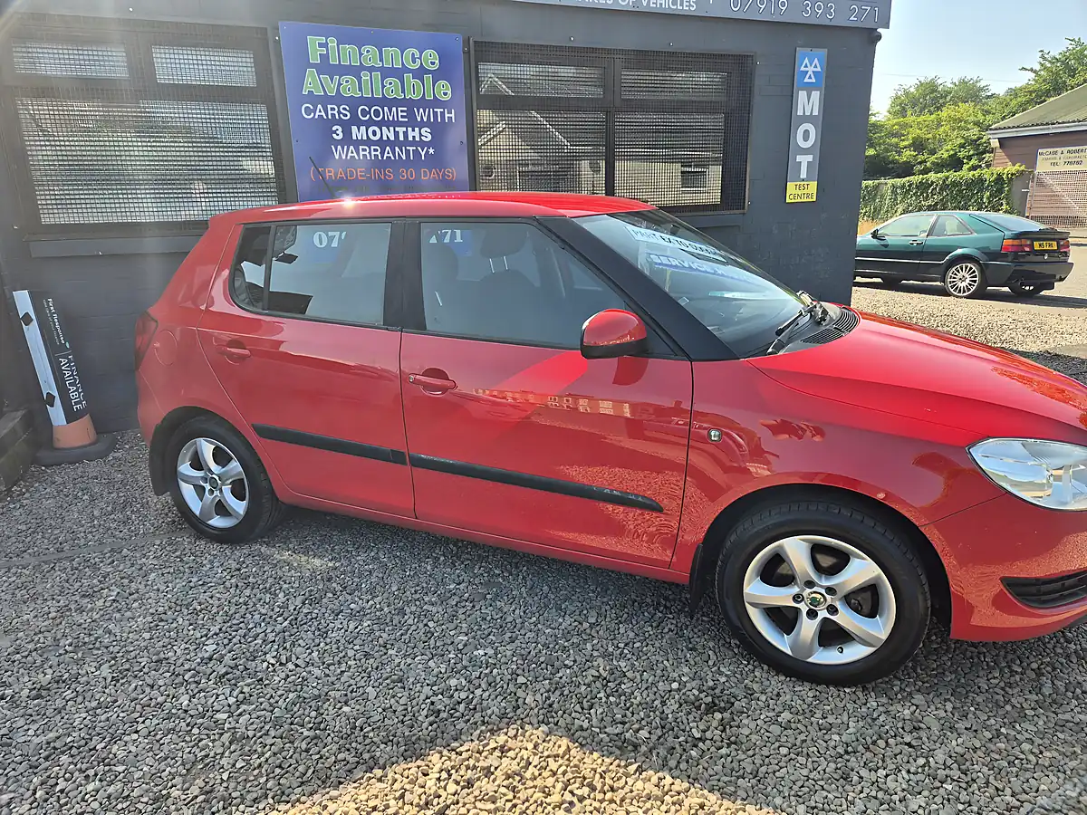 Used 2012 Skoda Fabia Se Red - Interior and Exterior details 2