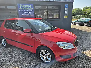 Used 2012 Skoda Fabia Se Red - Interior and Exterior details 3
