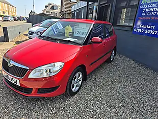 Used 2012 Skoda Fabia Se Red - Interior and Exterior details 4