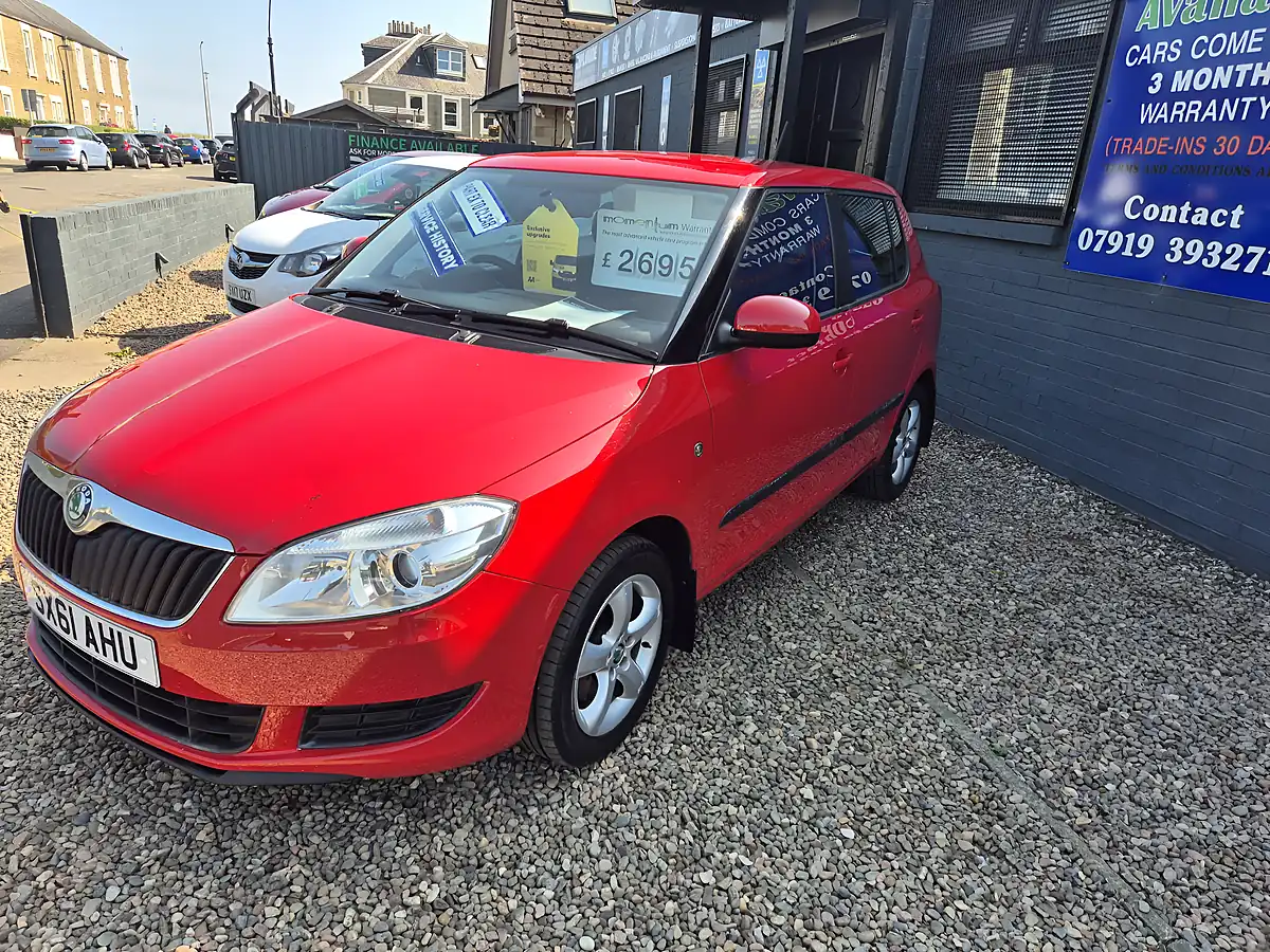 Used 2012 Skoda Fabia Se Red - Interior and Exterior details 4