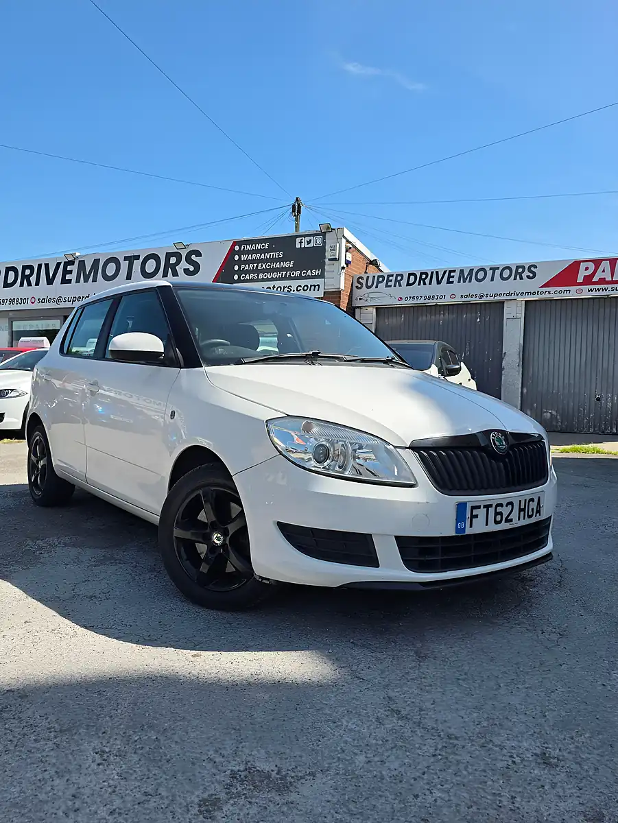 Used 2012 Skoda Fabia Se White - Front View