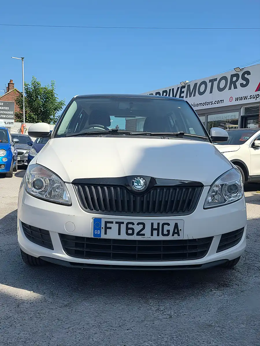 Used 2012 Skoda Fabia Se White - Interior and Exterior details 2
