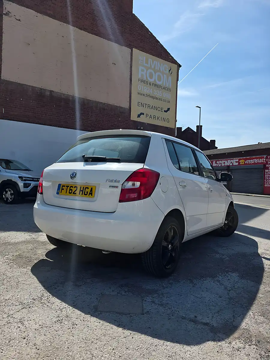 Used 2012 Skoda Fabia Se White - Interior and Exterior details 8