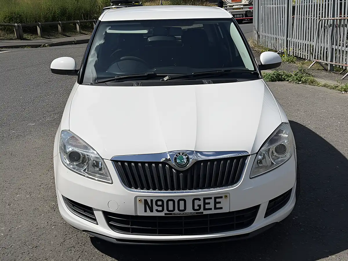 Used 2012 Skoda Fabia Se White - Interior and Exterior details 4
