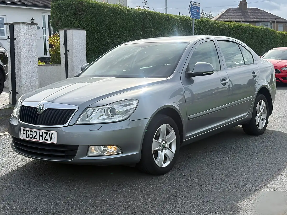 Used 2012 Skoda Octavia Elegance Grey - Interior and Exterior details 14