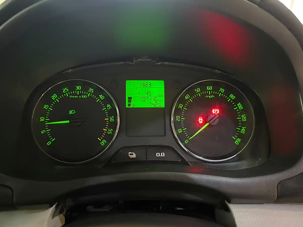 Used 2012 Skoda Roomster Scout Silver - Interior and Exterior details 19