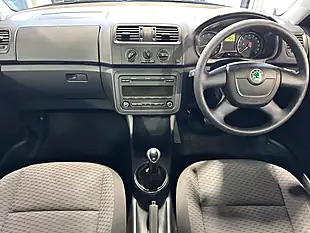 Used 2012 Skoda Roomster Se Silver - Interior and Exterior details 10