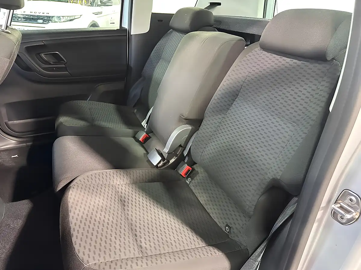 Used 2012 Skoda Roomster Se Silver - Interior and Exterior details 12