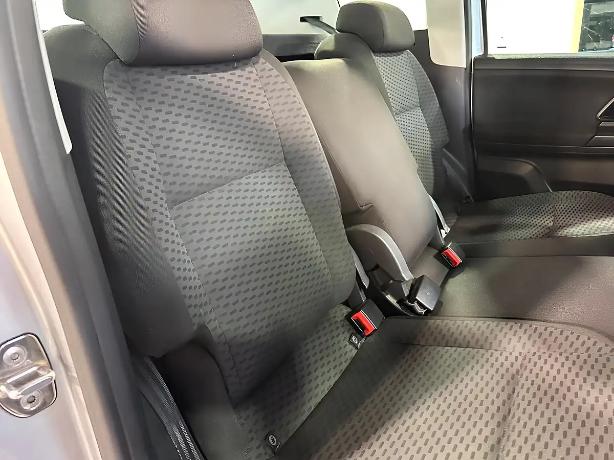 Used 2012 Skoda Roomster Se Silver - Interior and Exterior details 13