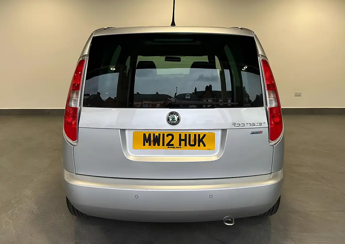Used 2012 Skoda Roomster Se Silver - Interior and Exterior details 4
