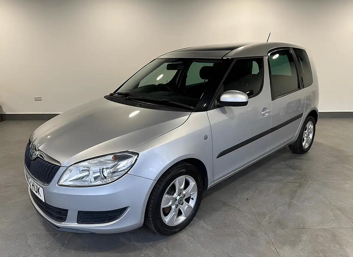 Used 2012 Skoda Roomster Se Silver - Interior and Exterior details 7