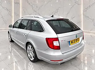 Used 2012 Skoda Superb Elegance Silver - Interior and Exterior details 5