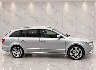 Used 2012 Skoda Superb Elegance Silver - Interior and Exterior details 8