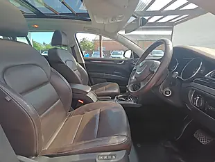Used 2012 Skoda Superb Laurin & Klement Brown - Interior and Exterior details 13