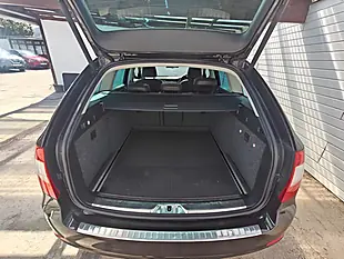 Used 2012 Skoda Superb Laurin & Klement Brown - Interior and Exterior details 14