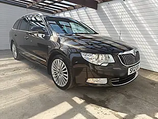 Used 2012 Skoda Superb Laurin & Klement Brown - Interior and Exterior details 7