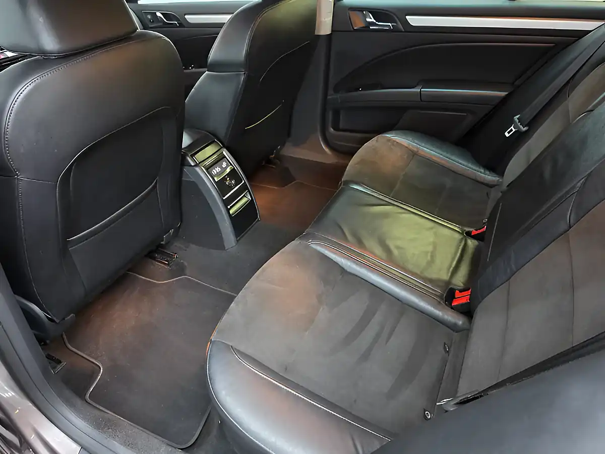 Used 2012 Skoda Superb Se Plus Purple - Interior and Exterior details 19