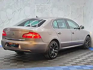 Used 2012 Skoda Superb Se Plus Purple - Interior and Exterior details 9
