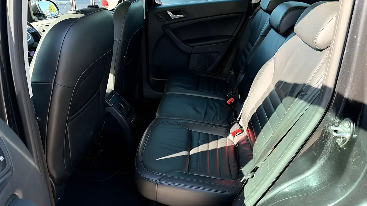 Used 2012 Skoda Yeti Elegance Black - Interior and Exterior details 17