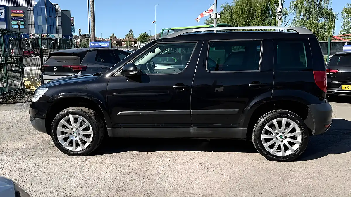 Used 2012 Skoda Yeti Elegance Black - Interior and Exterior details 7