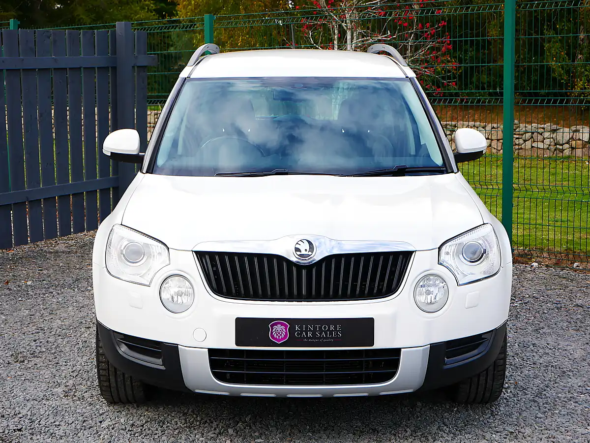 Used 2012 Skoda Yeti Greenline Ii Elegance White - Interior and Exterior details 3
