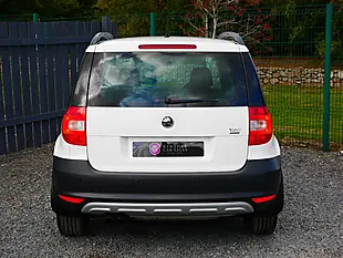 Used 2012 Skoda Yeti Greenline Ii Elegance White - Interior and Exterior details 8