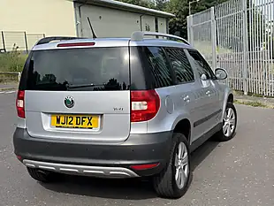 Used 2012 Skoda Yeti Se Silver - Interior and Exterior details 4