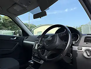 Used 2012 Skoda Yeti Se Silver - Interior and Exterior details 5